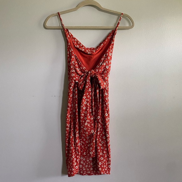 Skylar + Madison floral mini dress - Picture 2 of 9